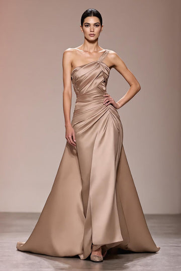 Robe longue de soirée froncée en satin champagne